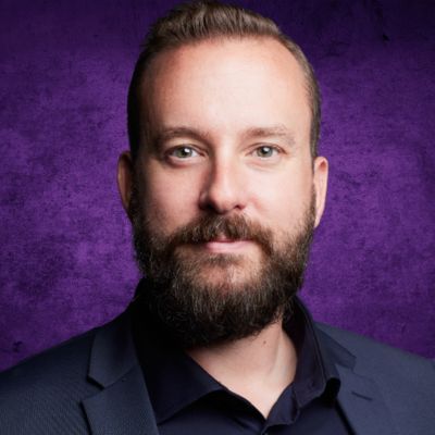 Kevin Hayes headshot